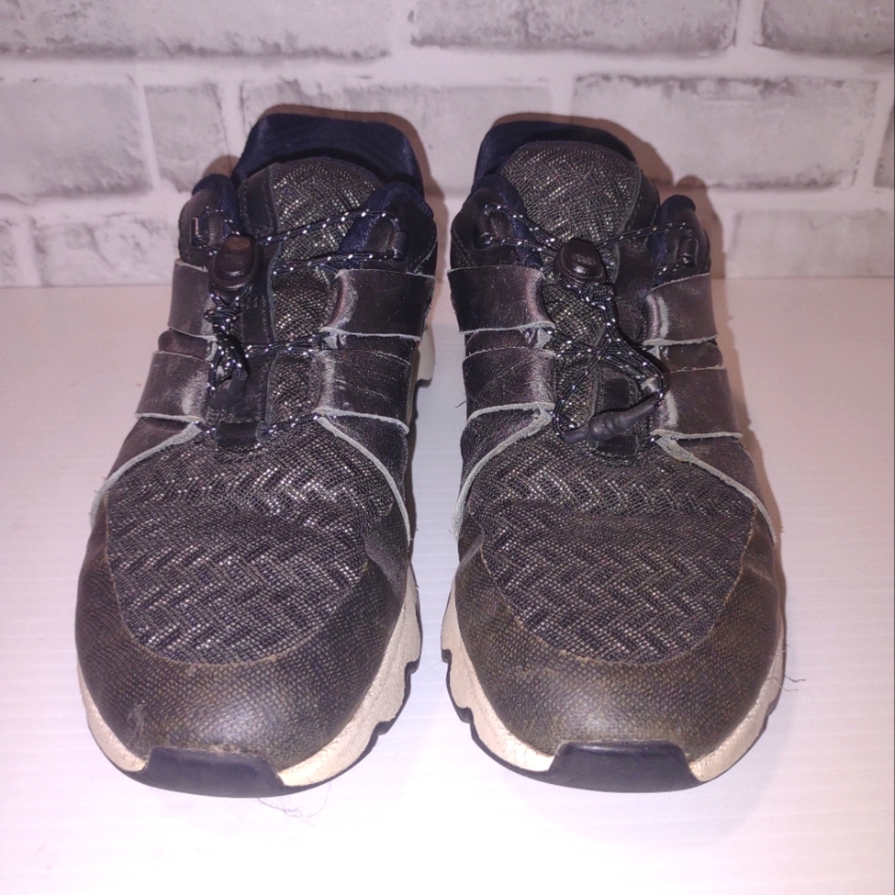 Sorel Size 6 Black
